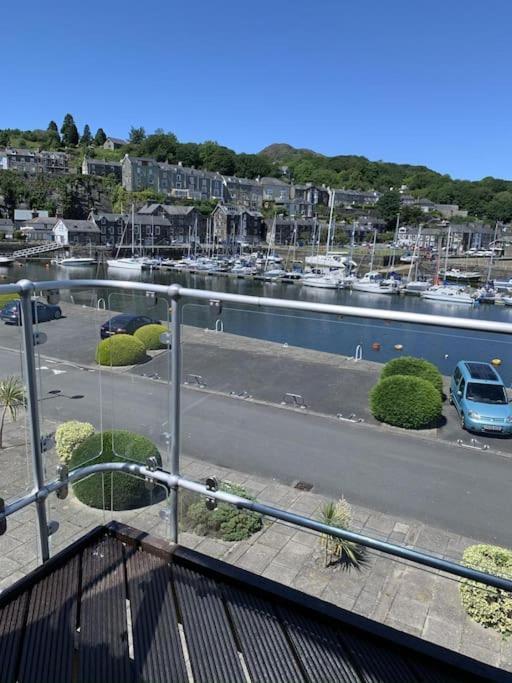 Harbour Haven: Spectacular Views Porthmadog Exterior foto